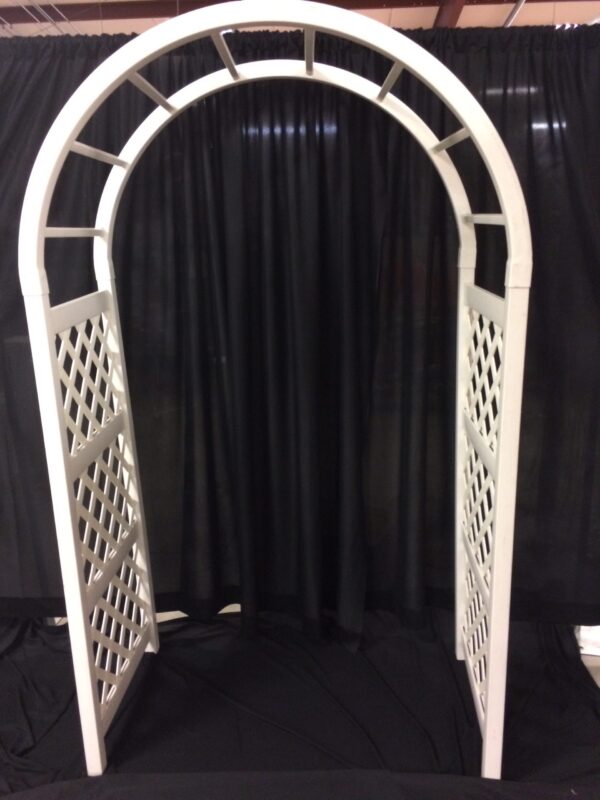 Arch, white vinyl