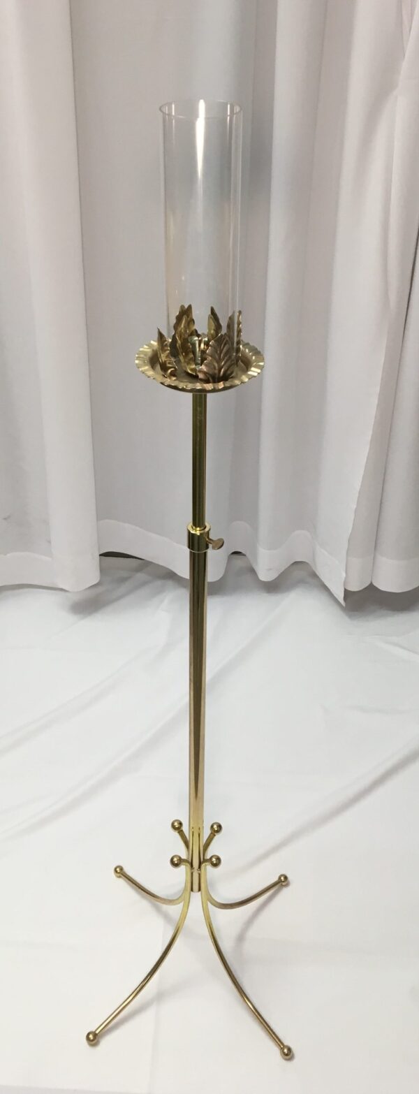 Aisle Lite With Globe Brass