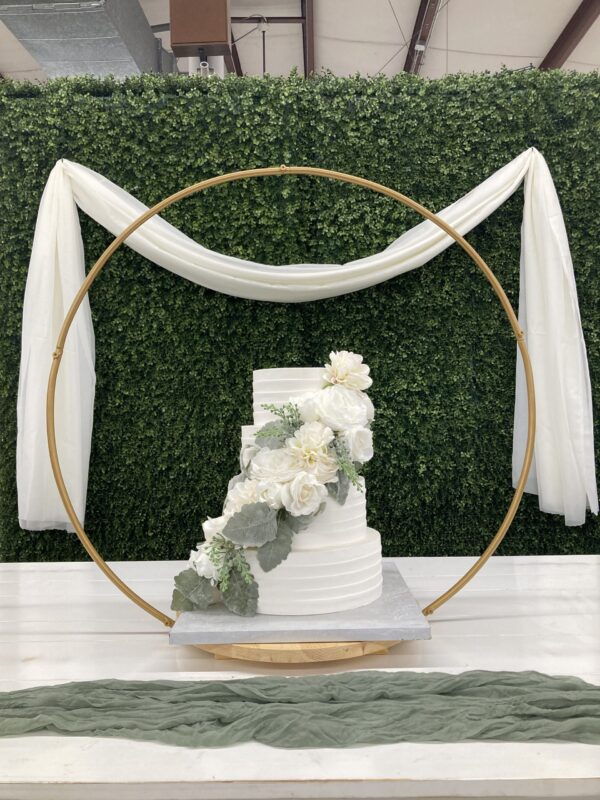 Cake Stand, Wooden with Gold Circle