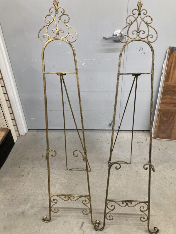 Gold/Black Easel